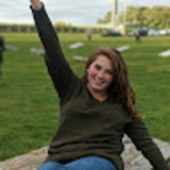 Meet your Posher, Deirdre - Picture 1 of 1
